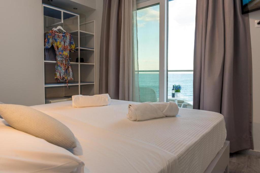Ocean Dreams Hotel Paleohóra Kültér fotó
